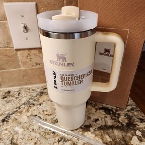 NWT Cream Quencher Tumbler NEW IN BOX AND NWT